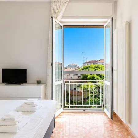 Viamare - Park And Sea - Parking Apartment